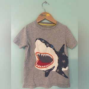 Mini Boden Shark shirt 4-5Y